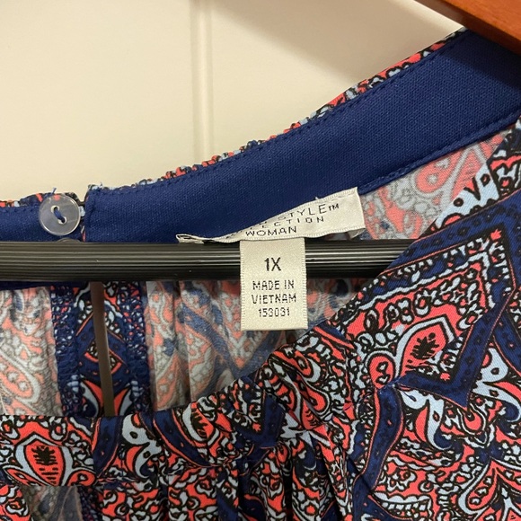 Patterned Dress - Picture 3 of 4